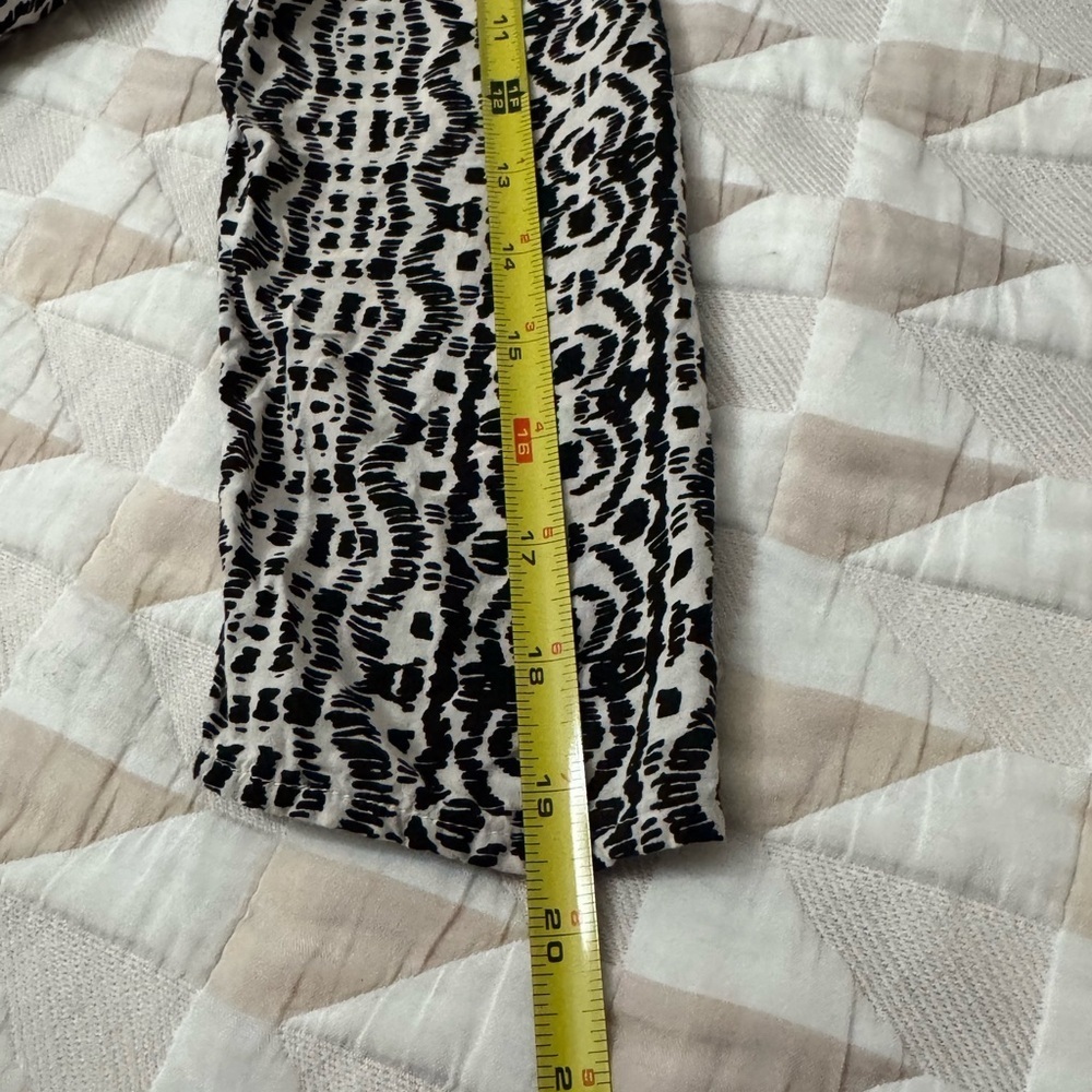 Anthropologie Vanessa Virginia pattern top size 0 - Picture 9 of 10
